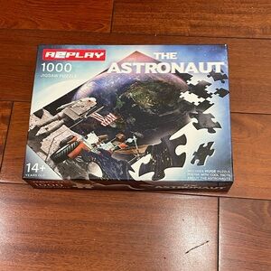 The Astronaut Jigsaw Puzzle - 1000 Pieces